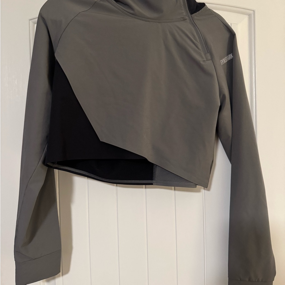 GYMSHARK Gray Cropped Jacket